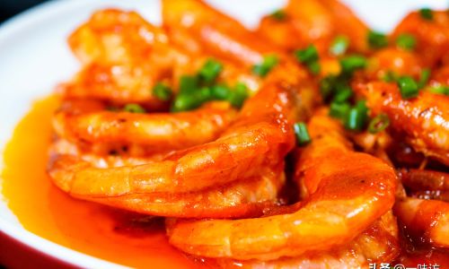 An Intriguing Culinary Delight:A Comprehensive Guide to Frying Ice-Glazed Shrimp