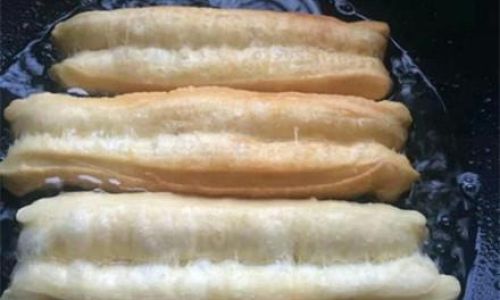 Mastering the Art of Crafting Delicious Fried Dough Sticks You Tiao)