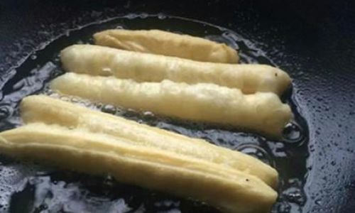 Mastering the Art of Crafting Delicious Fried Dough Sticks You Tiao)