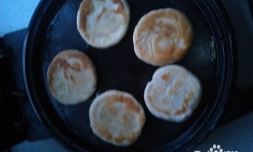 The Art of Crafting Crispy Oil-Fried Long Huoshao:A Step-by-Step Guide
