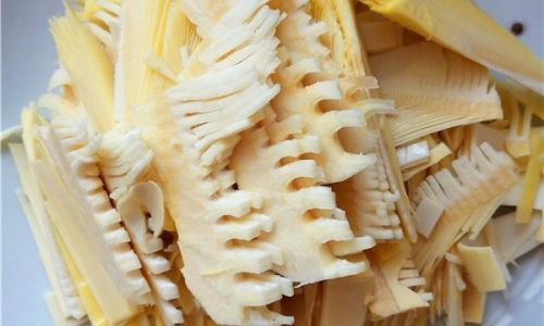Mastering the Art of Making Delicious Oil-Braised Spring Bamboo Shoots