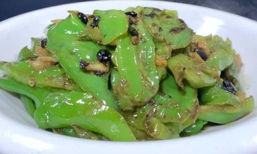 How to Make Oil-Drenched Chili Peppers:A Culinary Delight