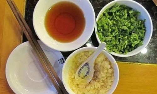 Mastering the Art of Crafting a Delicious Oil Dipping Sauce