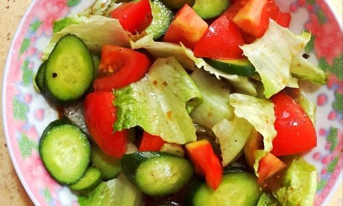 How to Make a Delicious Oil and Vinegar Vegetable Salad