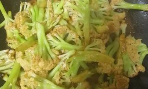 Exploring the Culinary Delights of Rapeseed Flowers:Unique Eating Methods
