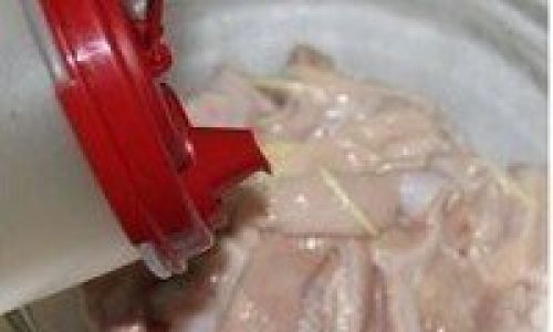 Stir-Frying Pork Belly Tip in a Blazing Hot Oil:A Culinary Delight