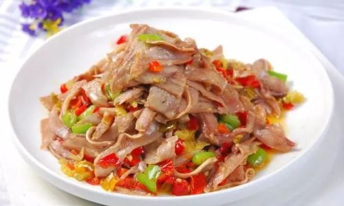 Stir-Frying Pork Belly Tip in a Blazing Hot Oil:A Culinary Delight