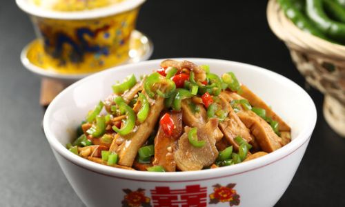 Mastering the Art of Stir-Frying Youxian Xianggan:A Culinary Delight