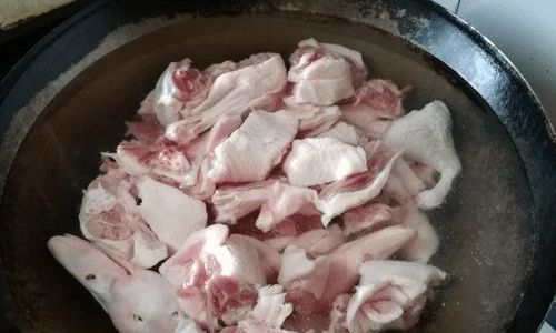 The Art of Crafting Salt-Dried Duck:A Traditional Culinary Delight
