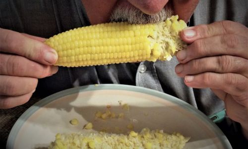 How Long Does It Take to Roast Corn in a Microwave?A Comprehensive Guide