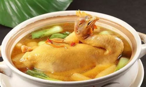 How Long Does It Take to Stew a Whole Chicken in a Microwave Oven?