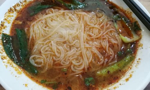 Discovering the Perfect Ingredients for Making Delicious Spicy Noodles