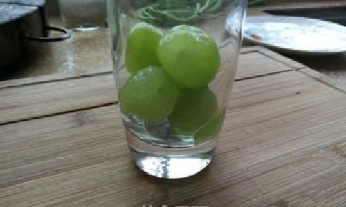 Crafting Beverages with Grapes:A Delightful Culinary Journey
