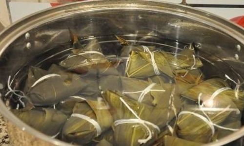 How Long Does It Take to Boil Zongzi Using Gas?