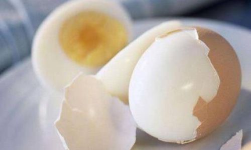 The Great Debate:Boiling Eggs in Cold Water vs.Hot Water
