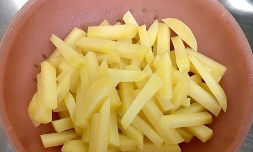 How Long Does It Take to Cook French Fries in an Air Fryer?