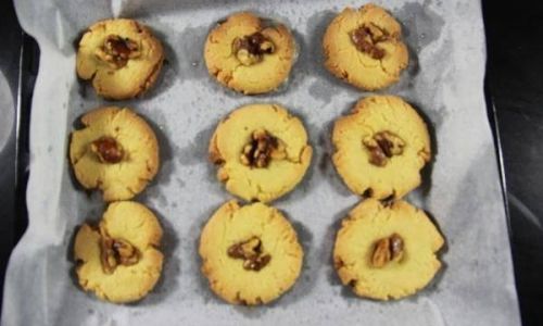 Baking Delicious Cookies in Your Oven:A Step-by-Step Guide