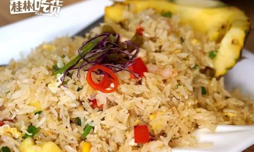 Mastering the Art of Lobster Fried Rice:A Delicious and Simple Recipe for Gourmet Flavors at Home