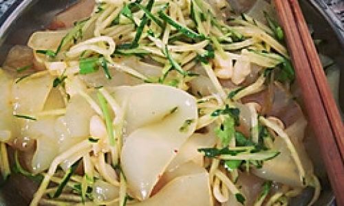 Mastering the Art of Cold-Mixed Dala Pi:A Guide to Refreshing Starch Noodles
