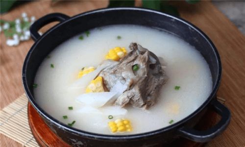 Mastering the Art of Crafting a Flavorful and Nourishing Big Bone Soup:A Step-by-Step Guide