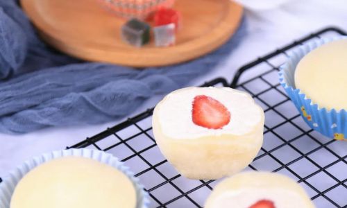Is Daifuku the Same as Snow Mooncake?Unraveling the Mysteries of Two Beloved Asian Desserts