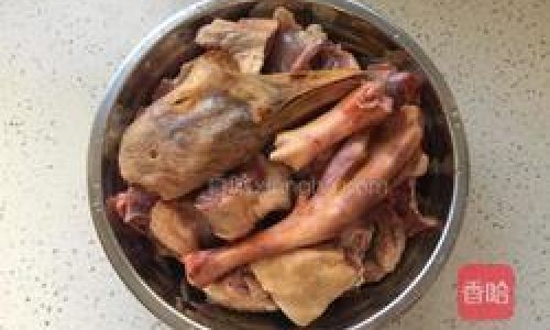 The Art of Cooking Goose:Mastering Traditional and Innovative Techniques for a Memorable Feast