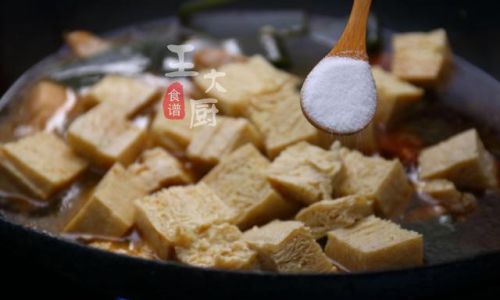 Mastering the Art of Stewed Tofu:Techniques and Recipes for a Flavorful Delight