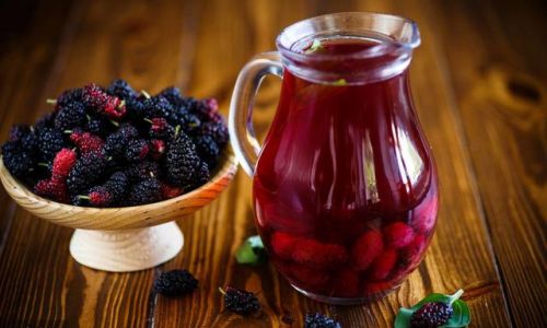 How Long Should Mulberry-Infused Alcohol Be Allowed to Steep Before Consumption?