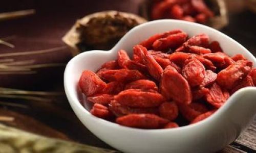 Can Mulberries and Goji Berries Be Used Together to Make Wine?