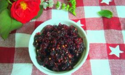 Crafting a Delightful Delicacy:The Art of Making Mulberry Jam