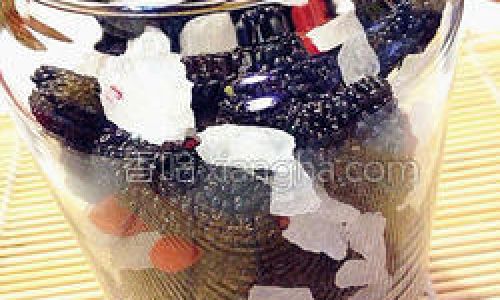 Making Fermented Mulberry Syrup with Rock Sugar:A Non-Alcoholic Recipe