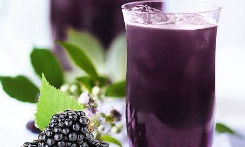 Crafting a Delightful Mulberry and Huangjiu Ice-Sugar Syrup Infused Wine