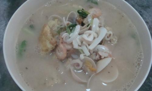 Mastering the Art of Making Three-Delicacy Noodles