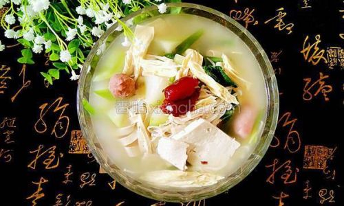 How to Make a Delicious Three-Delicacy Hot Pot