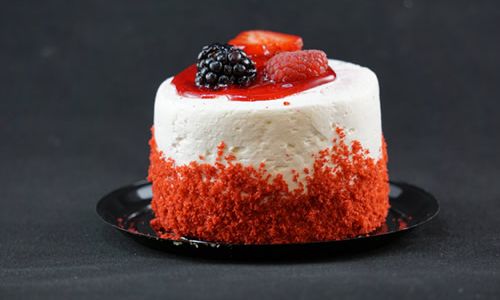 How Long Does It Take to Bake a Cake in an Oven?