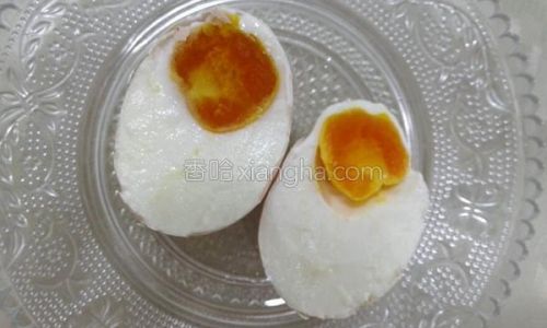 Preserving Eggs with Alcohol:A Unique and Flavorful Culinary Tradition