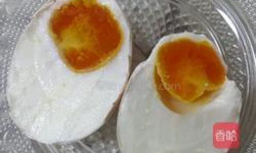 Preserving Eggs with Alcohol:A Unique and Flavorful Culinary Tradition