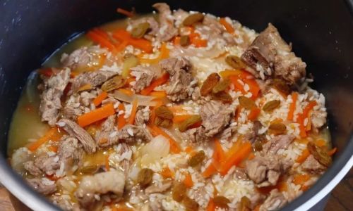 How Long Does It Take to Stew Lamb in an Electric Rice Cooker?