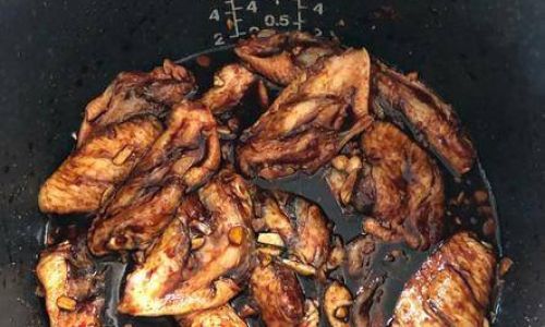 How Long Does It Take to Steam Chicken Wings in an Electric Rice Cooker?