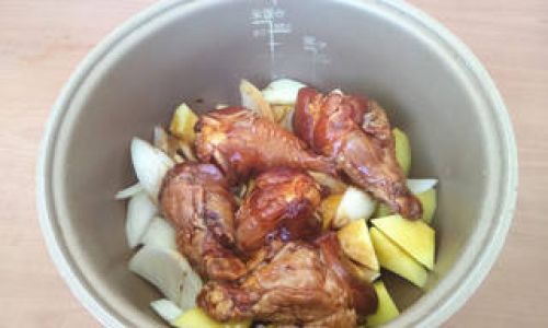 How Long Does It Take to Steam Chicken Wings in an Electric Rice Cooker?