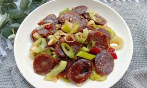 Stir-Fried Duck Gizzards with Green Onions:A Savory Journey Through Texture and Flavor