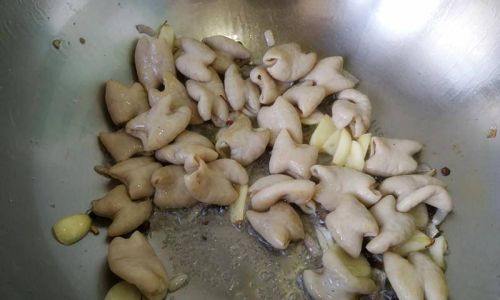 Mastering the Art of Cooking Tender and Flavorful Stewed Large Intestine:A Comprehensive Guide
