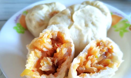 The Art of Crafting Authentic Vegetarian Chinese Cabbage Buns:A Step-by-Step Guide