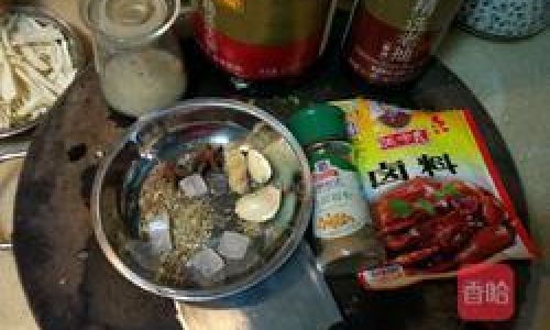 Mastering the Art of DàLǔTāng:A Comprehensive Guide to Crafting Authentic Chinese Braised Soup