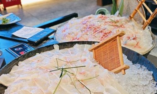 Mastering the Art of Crispy Carp Hotpot:A Comprehensive Guide to Creating a Flavorful Delight