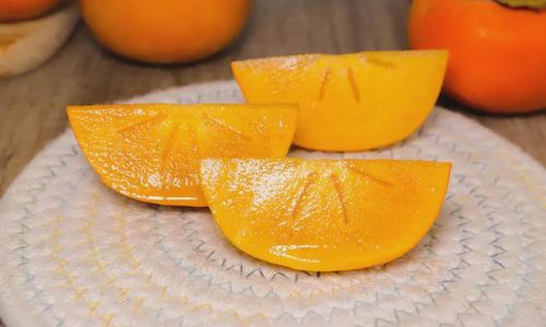 How to Determine If a Crisp Persimmon Is Ripe:A Comprehensive Guide