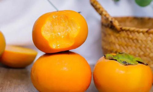 How to Determine If a Crisp Persimmon Is Ripe:A Comprehensive Guide