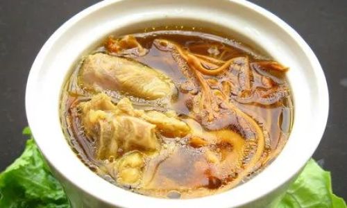 The Recipe and Formula for Making Delicious Three-Delicacy Noodle Soup