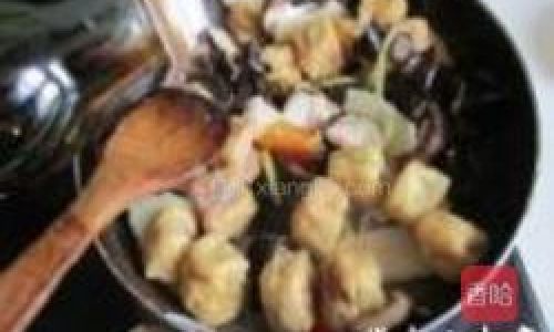 A Homestyle Recipe for Three-Delicacy Tofu Puffs