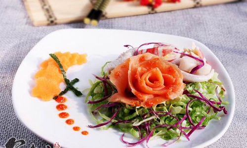 A Comprehensive Guide to Making Delicious Salmon Salad